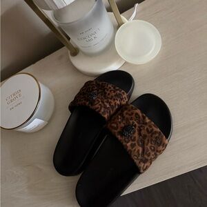 Kurt Geiger leopard slides